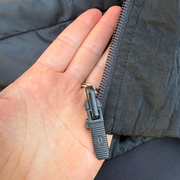 Lululemon Reversible Insulated Bomber Jacket - Picture 12 of 13